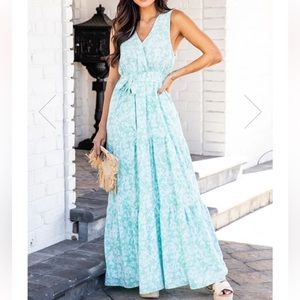 NWOT Pink Lily Sweetest Moments Floral Maxi Dress